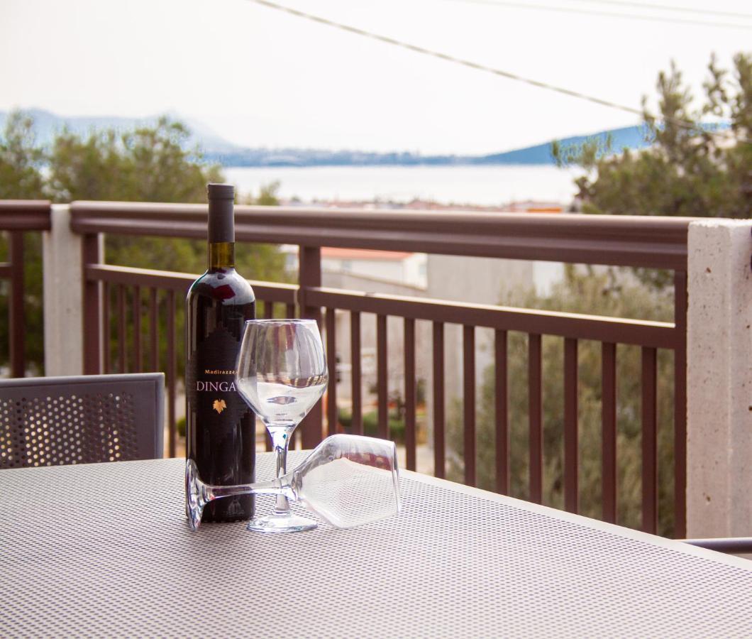 Apartment Juric Kastel Novi Екстер'єр фото