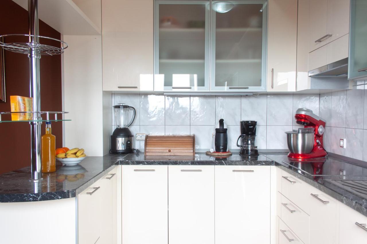 Apartment Juric Kastel Novi Екстер'єр фото